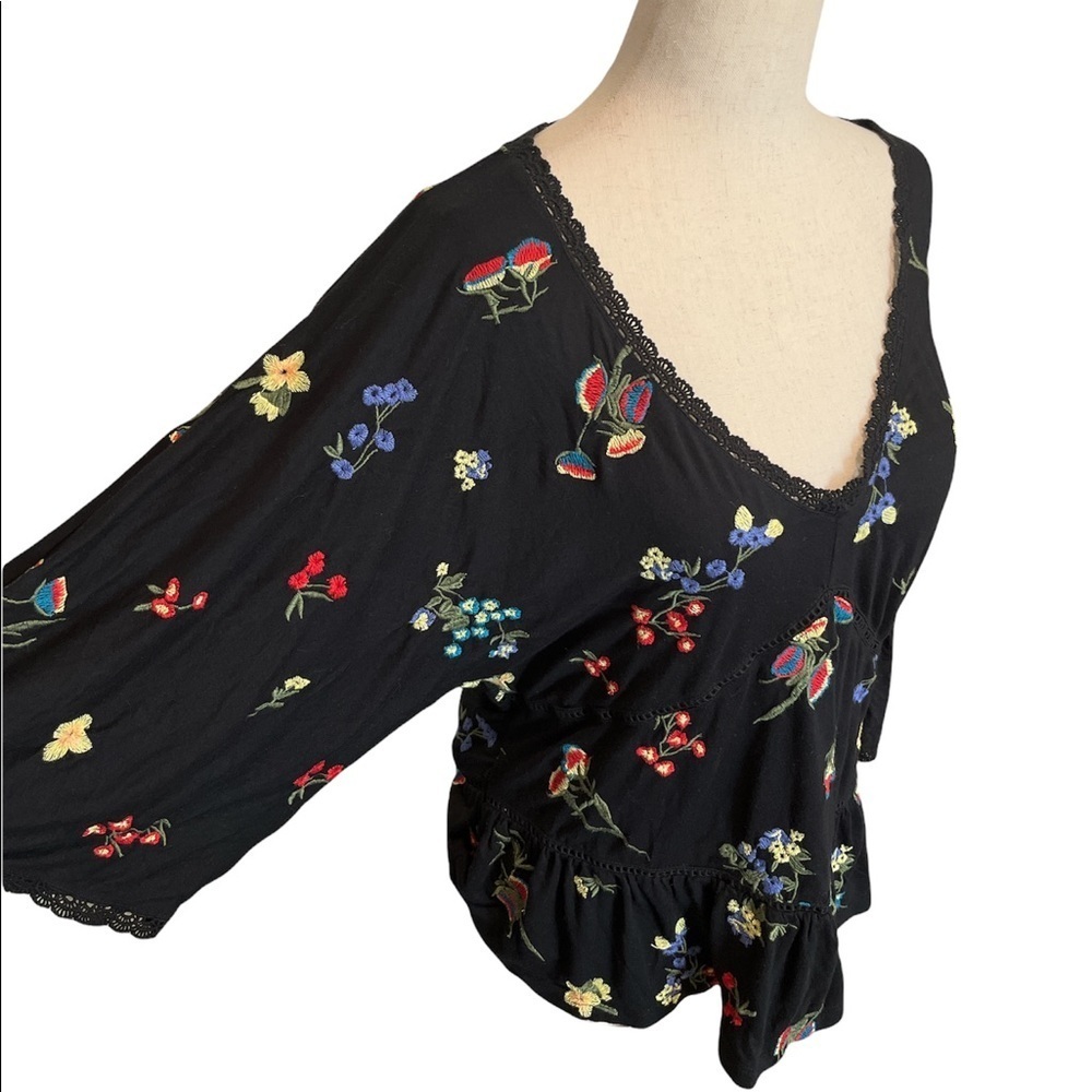 Anthropologie Parvati Flower Top - Picture 4 of 8